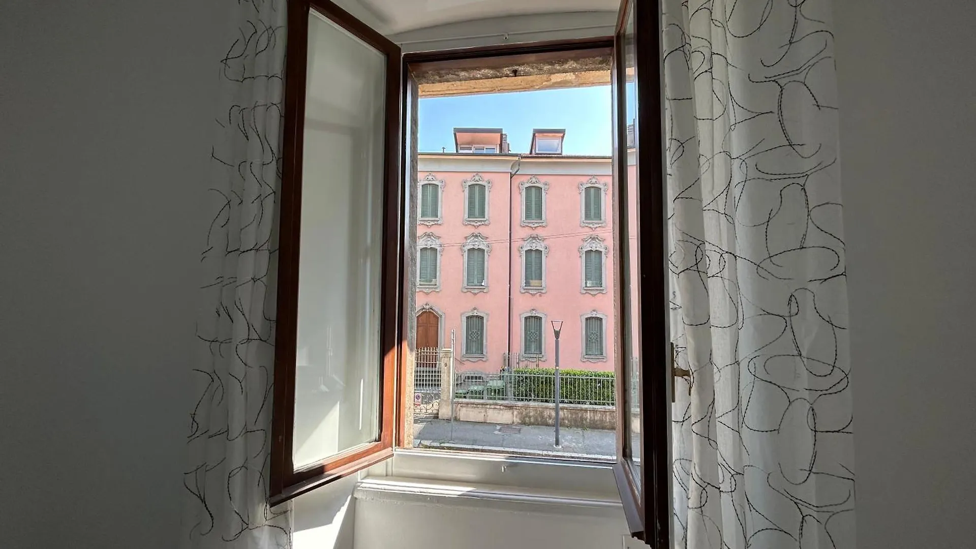 Suite Ai Piedi Di Citta Alta Bergamo Apartment